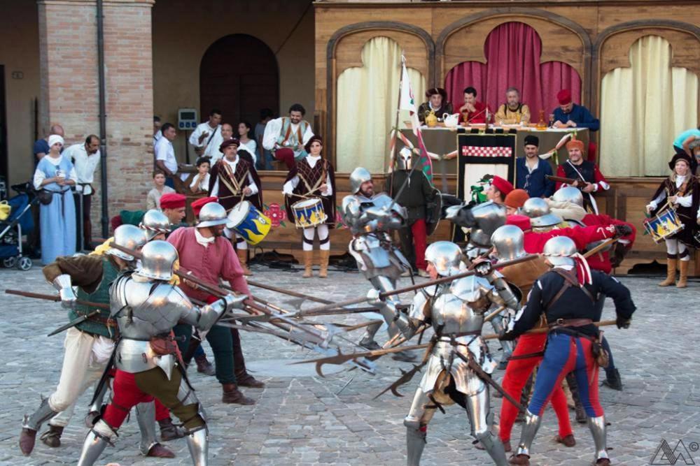Ca' Perucci Affittacamere Urbino Esterno foto